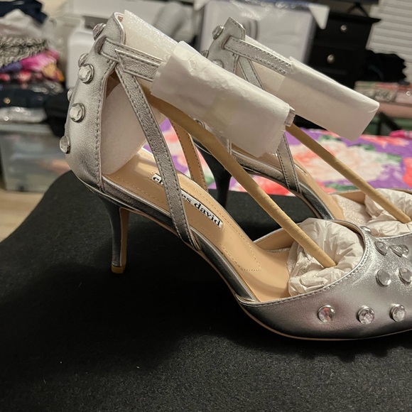 Silver heels with rhinestones - Picture 2 of 3